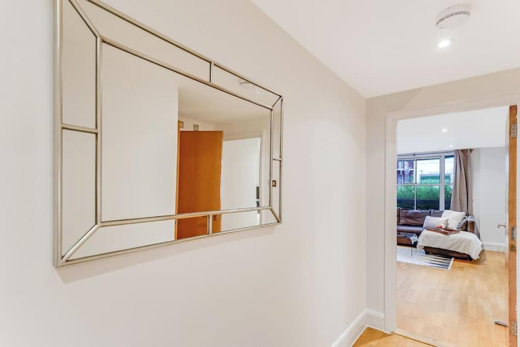 Spacious 1 Bedroom Apt Near Marble Arch ลอนดอน ภายนอก รูปภาพ